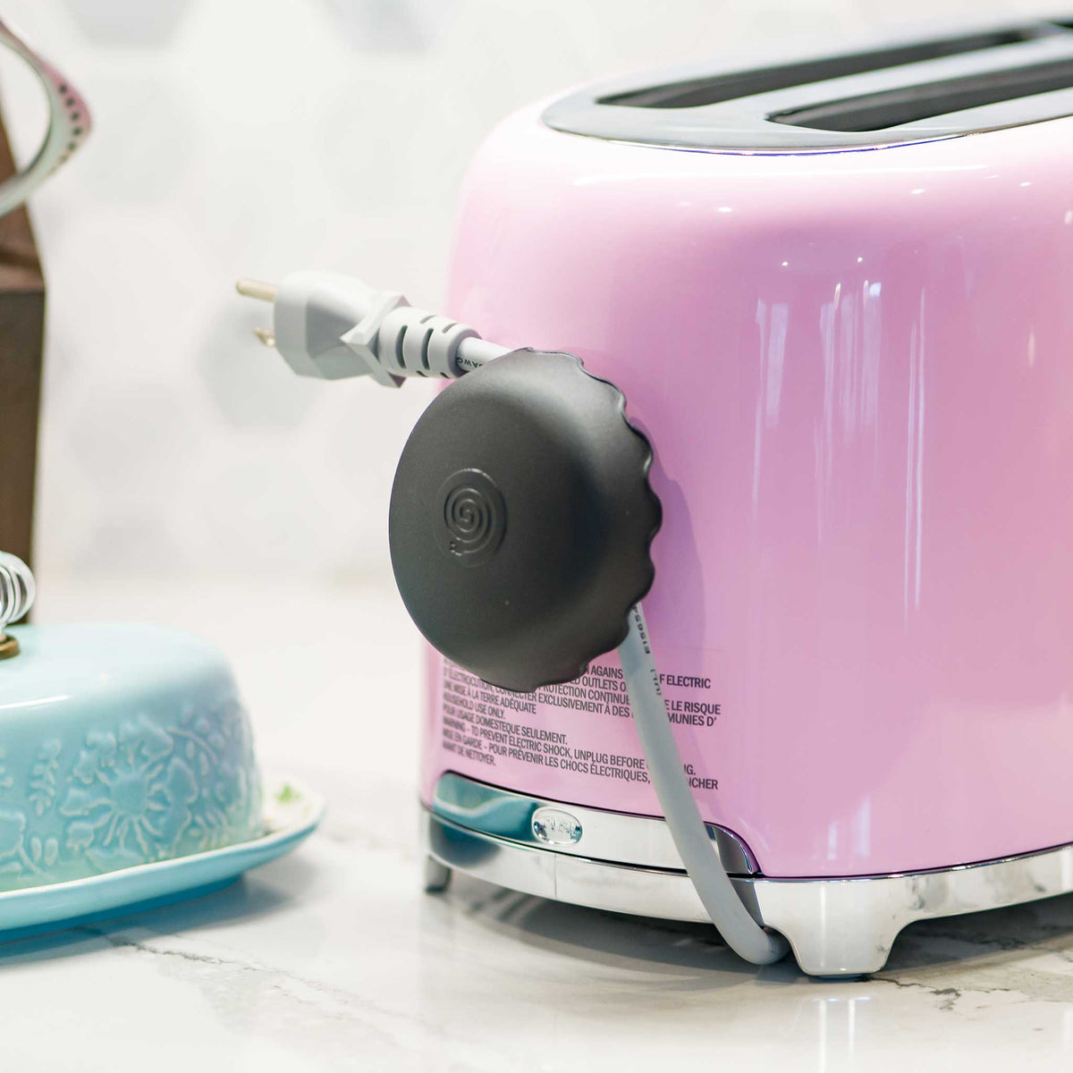http://thecordwrapper.com/cdn/shop/products/pink_toaster_kitchen_mobile_1200x1200.jpg?v=1651783133